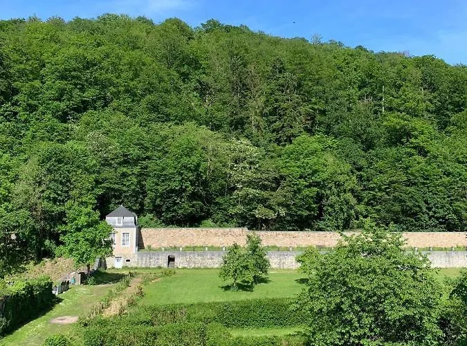 בית נופש La Porterie De L'abbaye De Marche Les Dames *